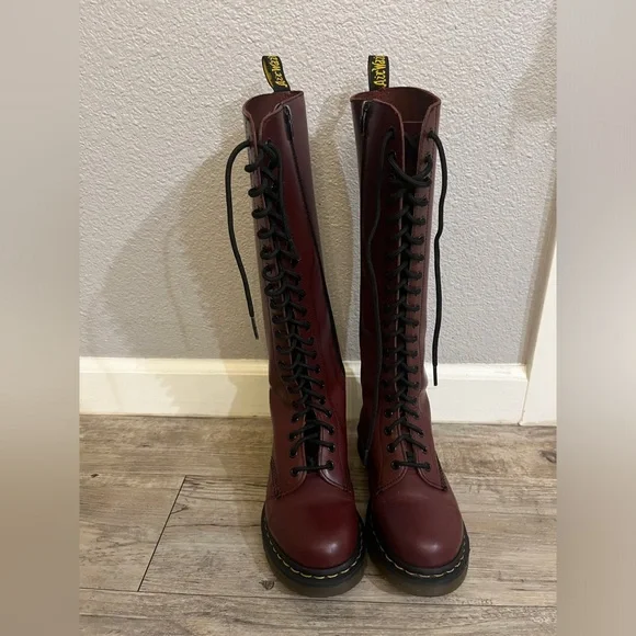 Dr Doc Martens Womens Size 5 Oxblood Red Leather Calf 20 Eyelet Boots - Picture 7 of 12